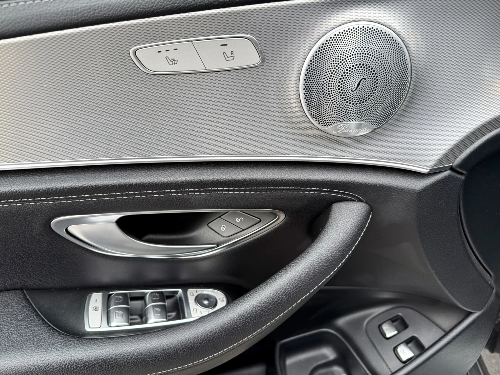 Mercedes-Benz E 400 d 4matic AMG Night pack, снимка 9 - Автомобили и джипове - 54213740