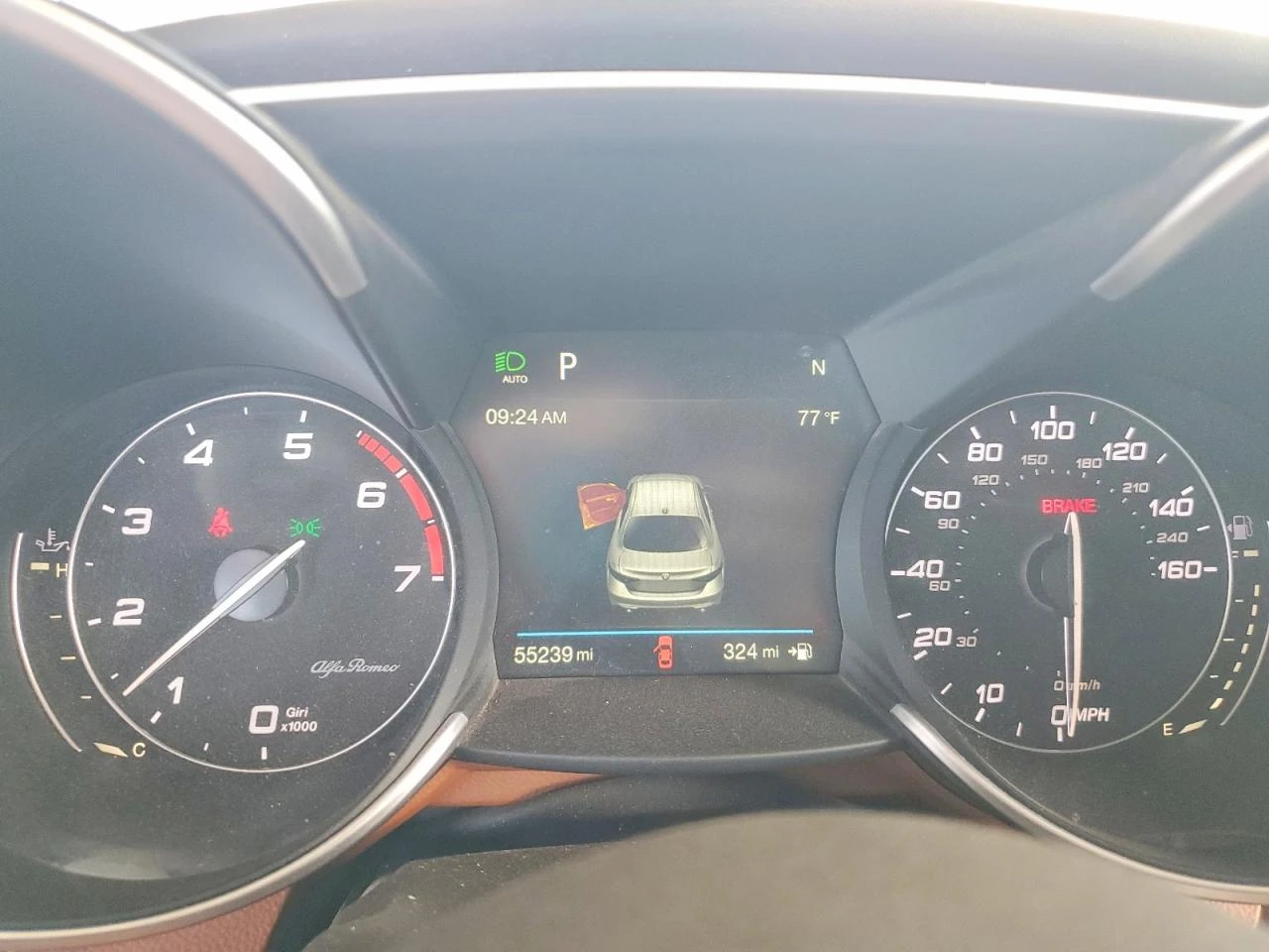 Alfa Romeo Giulia 2.0l Ti, снимка 9 - Автомобили и джипове - 54241461