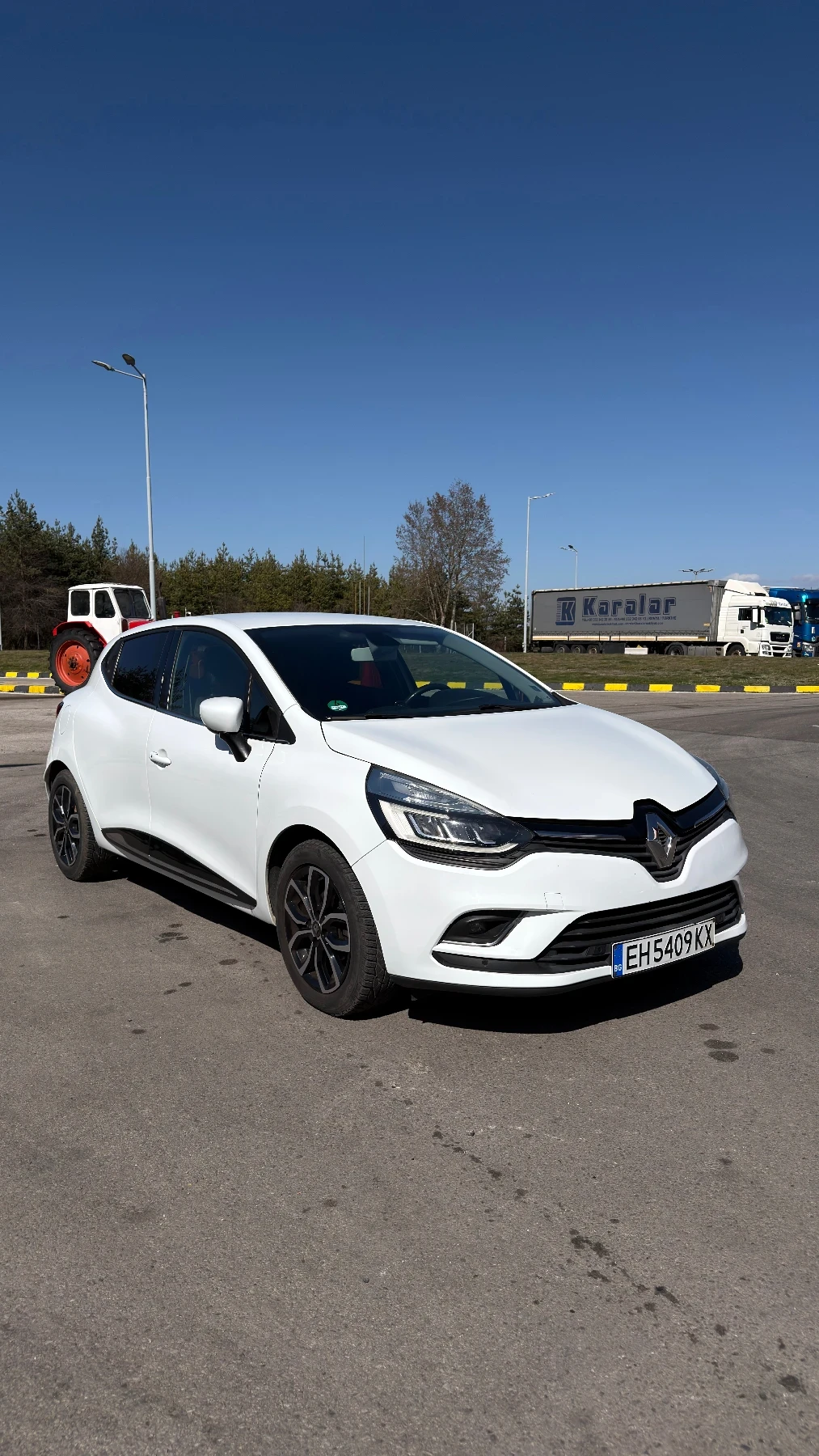 Renault Clio Фул екстри, снимка 3 - Автомобили и джипове - 54308643