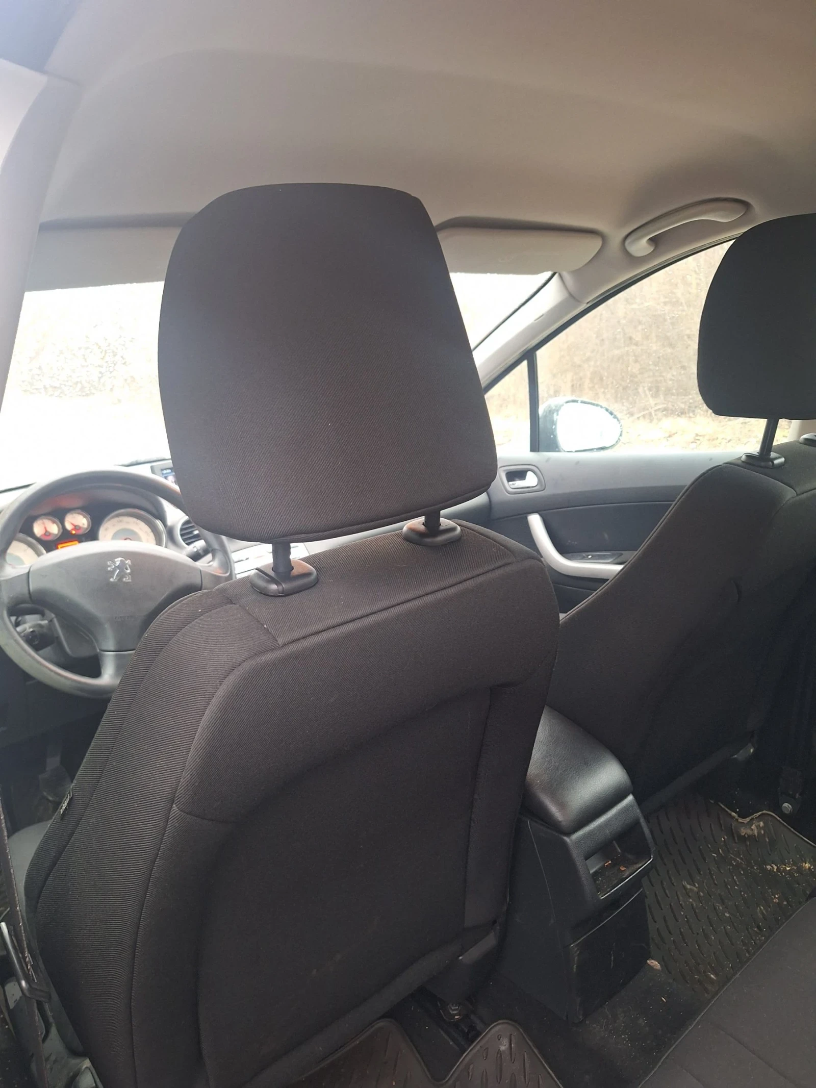 Peugeot 308 1.6i Газ/Бензин, снимка 13 - Автомобили и джипове - 54397335