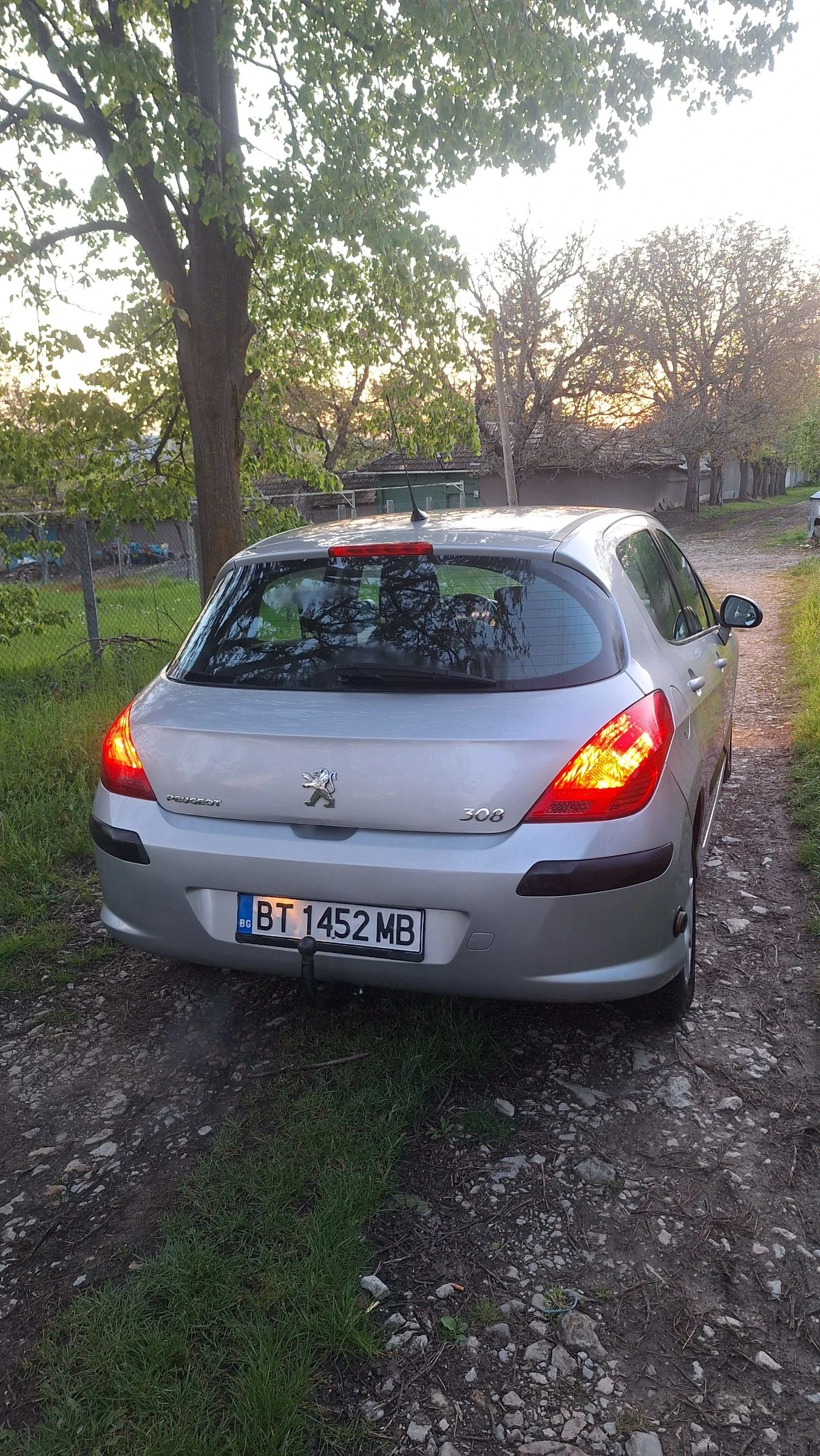 Peugeot 308 1.6i Газ/Бензин, снимка 7 - Автомобили и джипове - 54397335