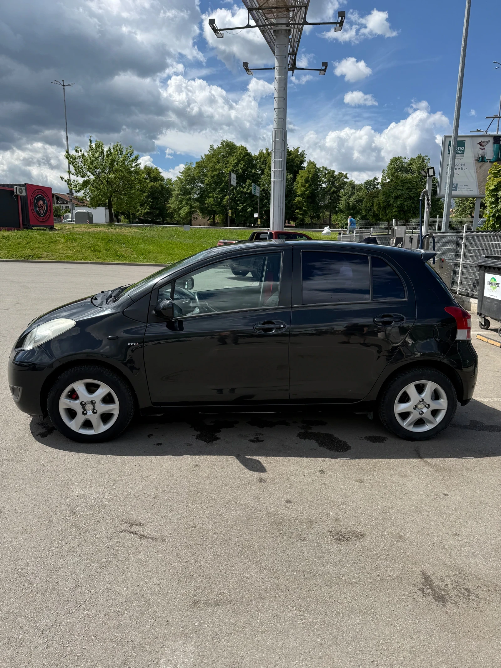 Toyota Yaris, снимка 7 - Автомобили и джипове - 54519070