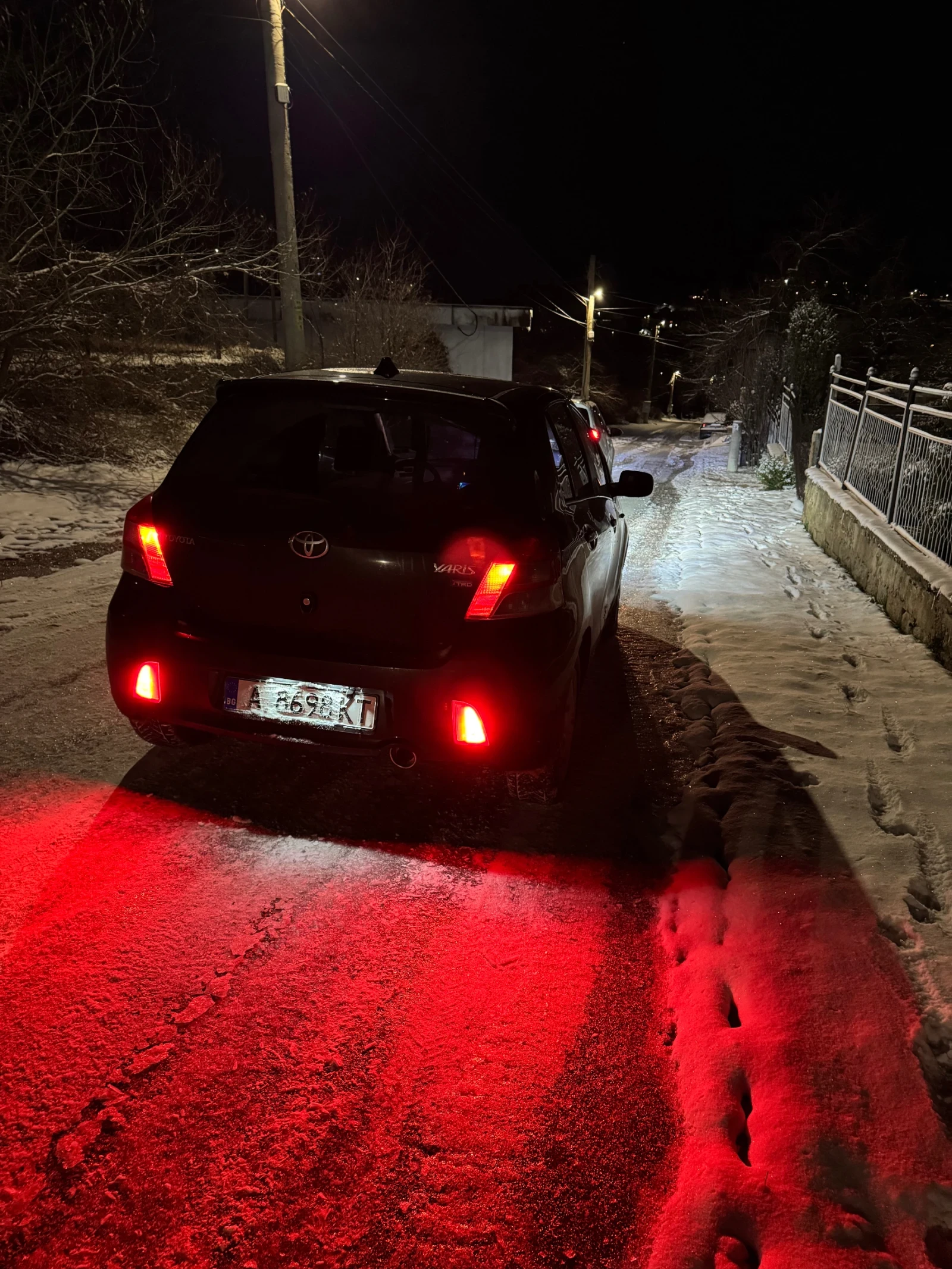 Toyota Yaris, снимка 15 - Автомобили и джипове - 54519070