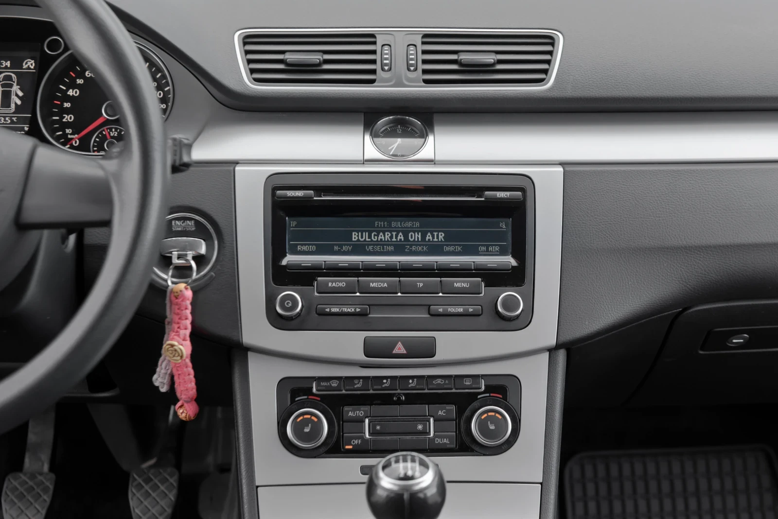 VW Passat, снимка 13 - Автомобили и джипове - 54599313