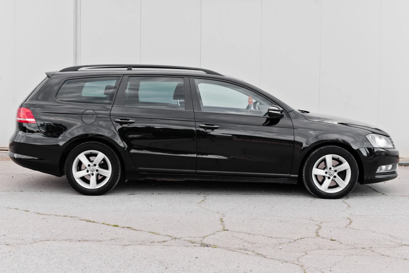 VW Passat, снимка 11 - Автомобили и джипове - 54599313