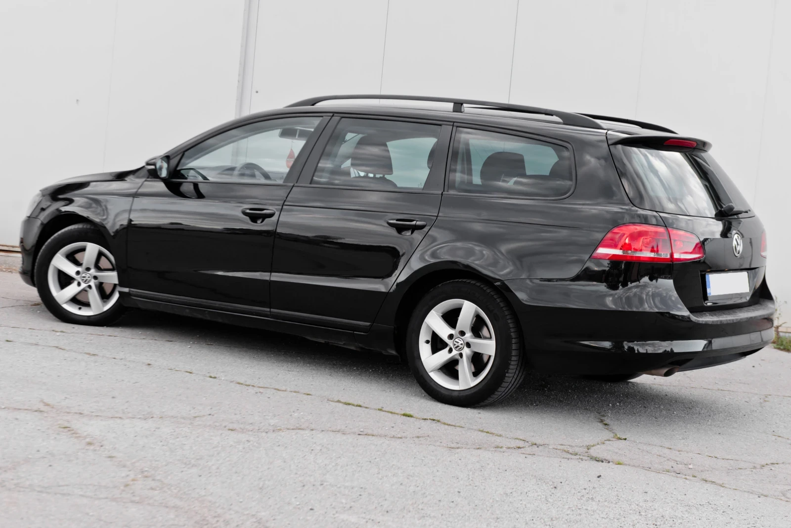 VW Passat, снимка 17 - Автомобили и джипове - 54599313