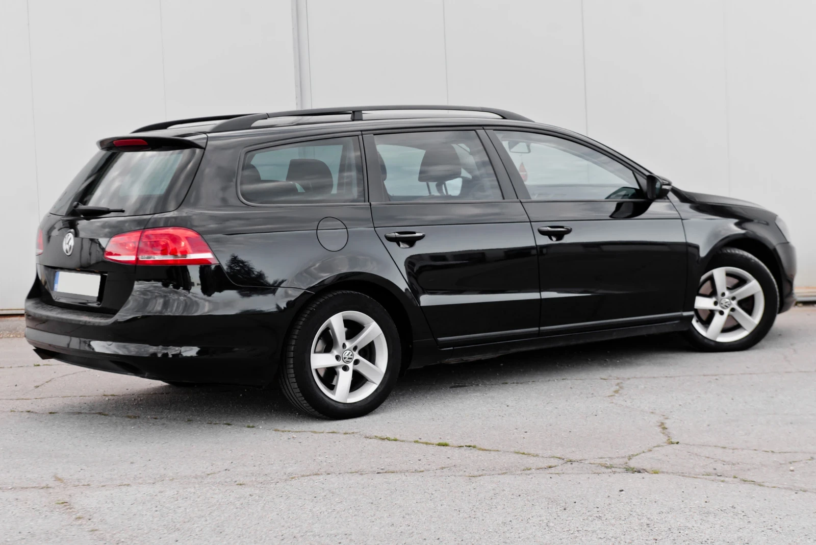 VW Passat, снимка 2 - Автомобили и джипове - 54599313