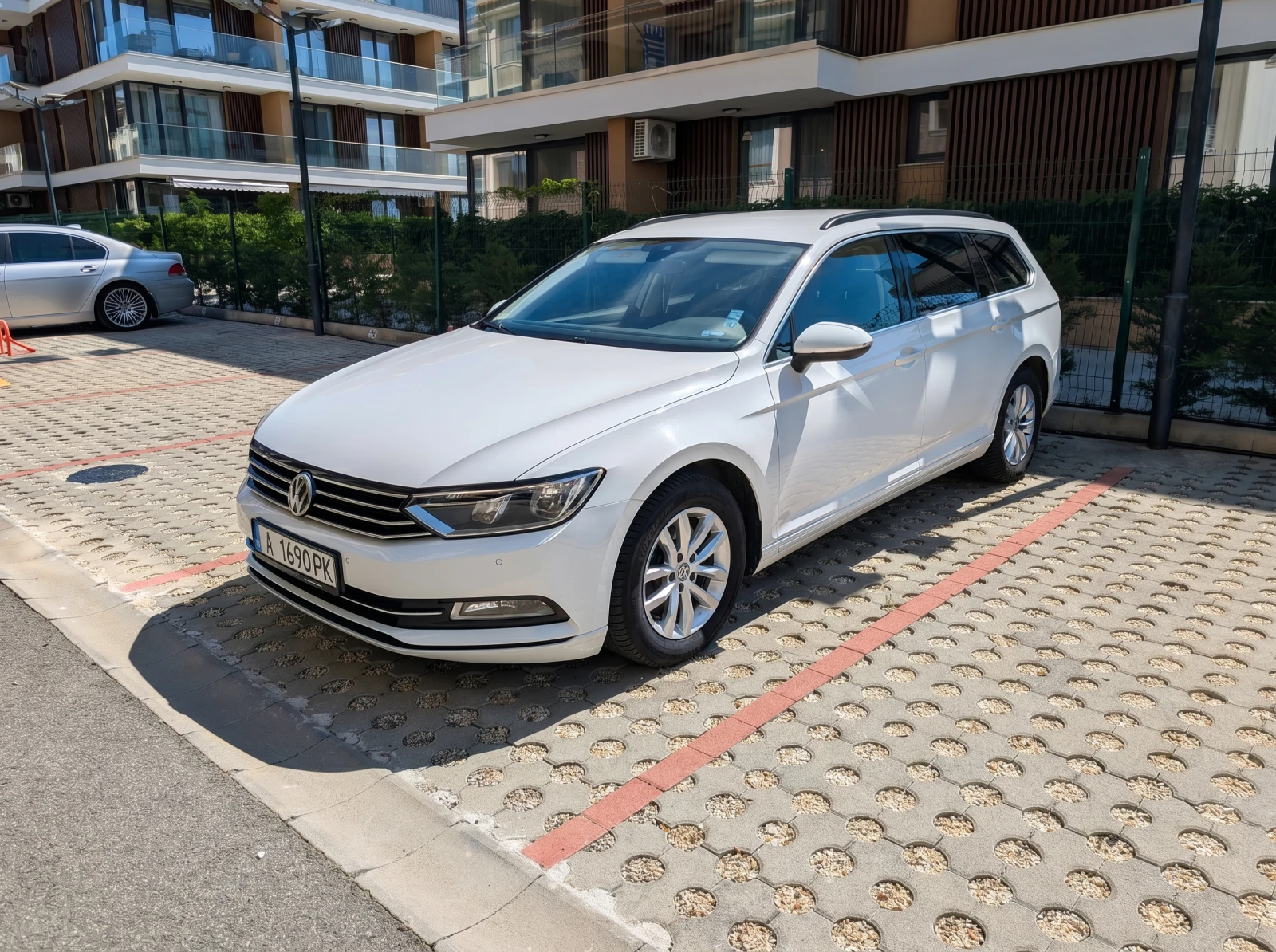 VW Passat Variant 2.0 TDI, снимка 5 - Автомобили и джипове - 54659522