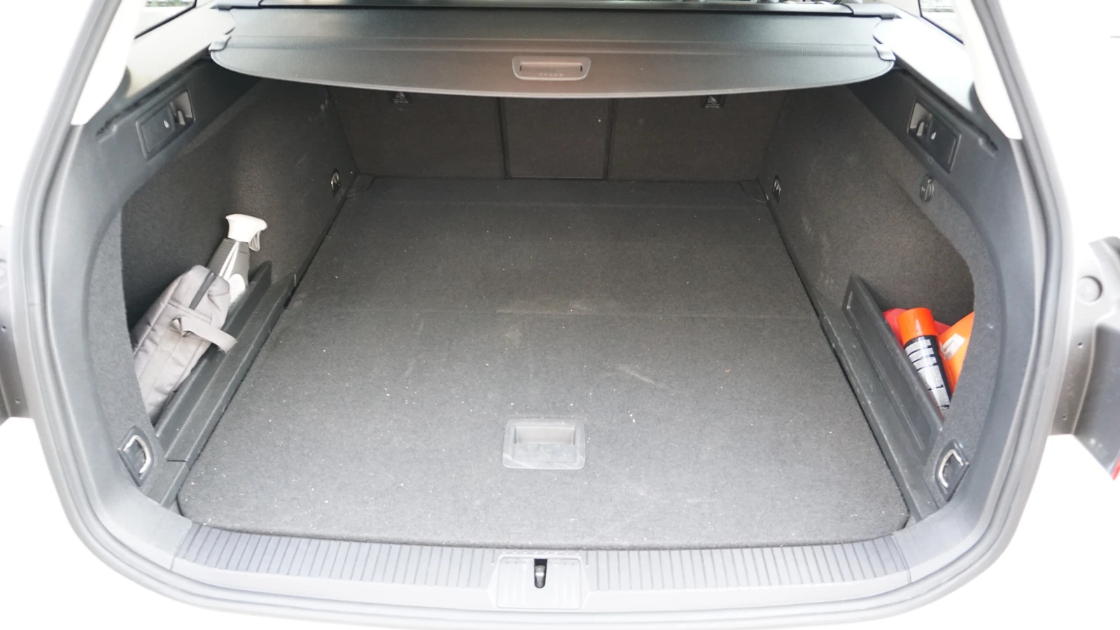VW Passat Variant 2.0 TDI, снимка 13 - Автомобили и джипове - 54659522