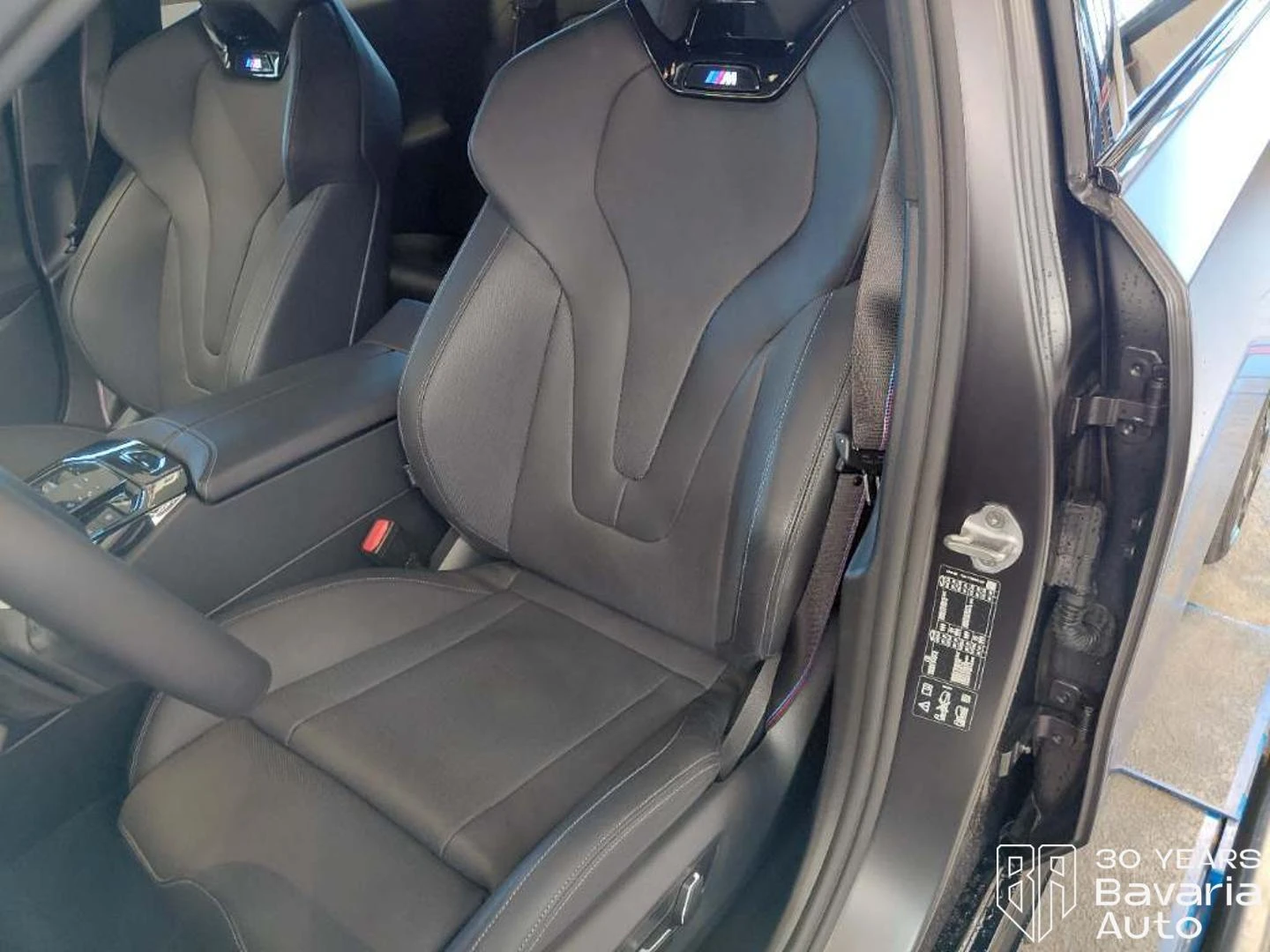 BMW 540 d Touring xDrive M Sport Paket , снимка 6 - Автомобили и джипове - 54814660