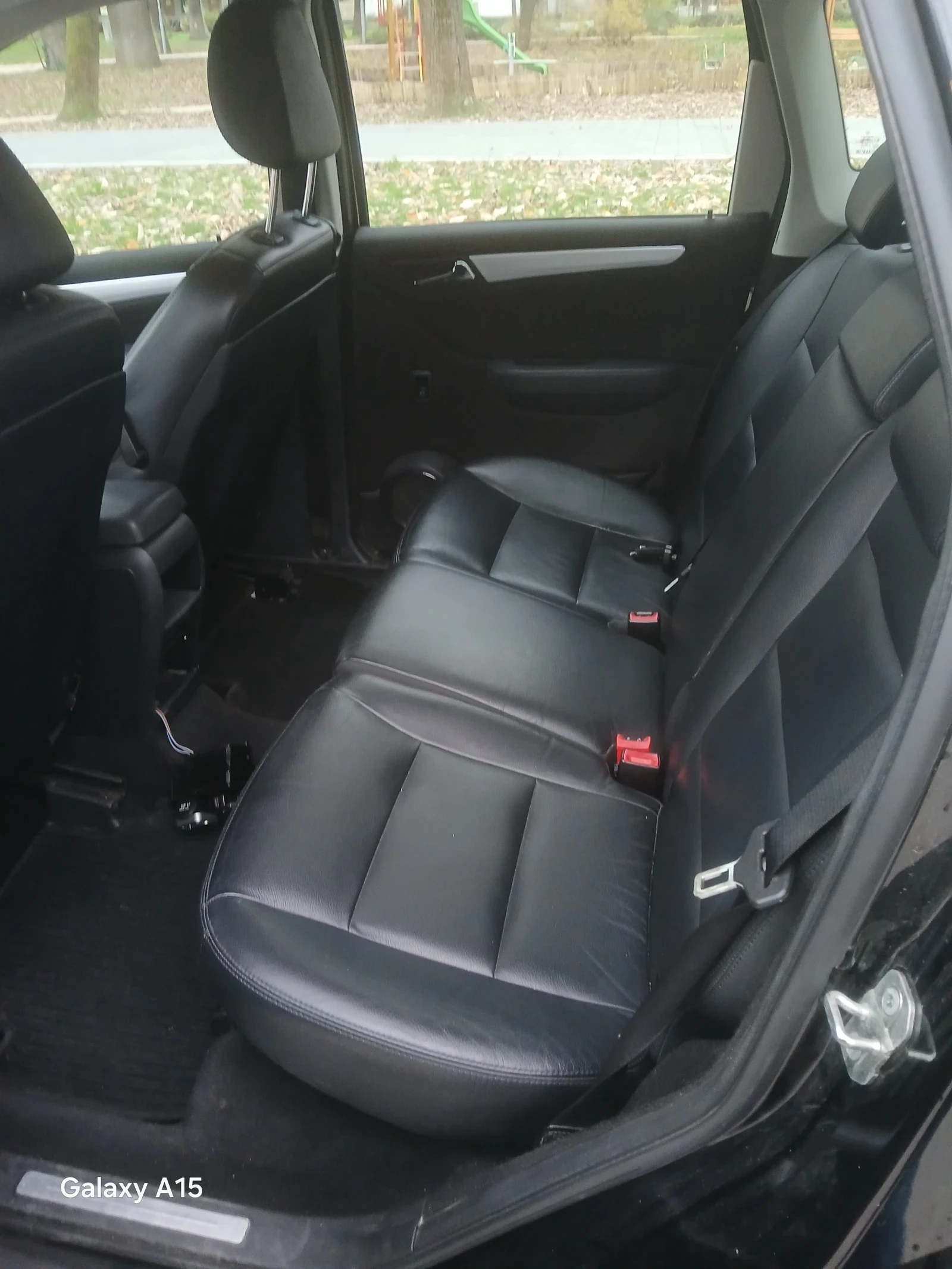 Mercedes-Benz A 200 200 benzin, снимка 3 - Автомобили и джипове - 54856003