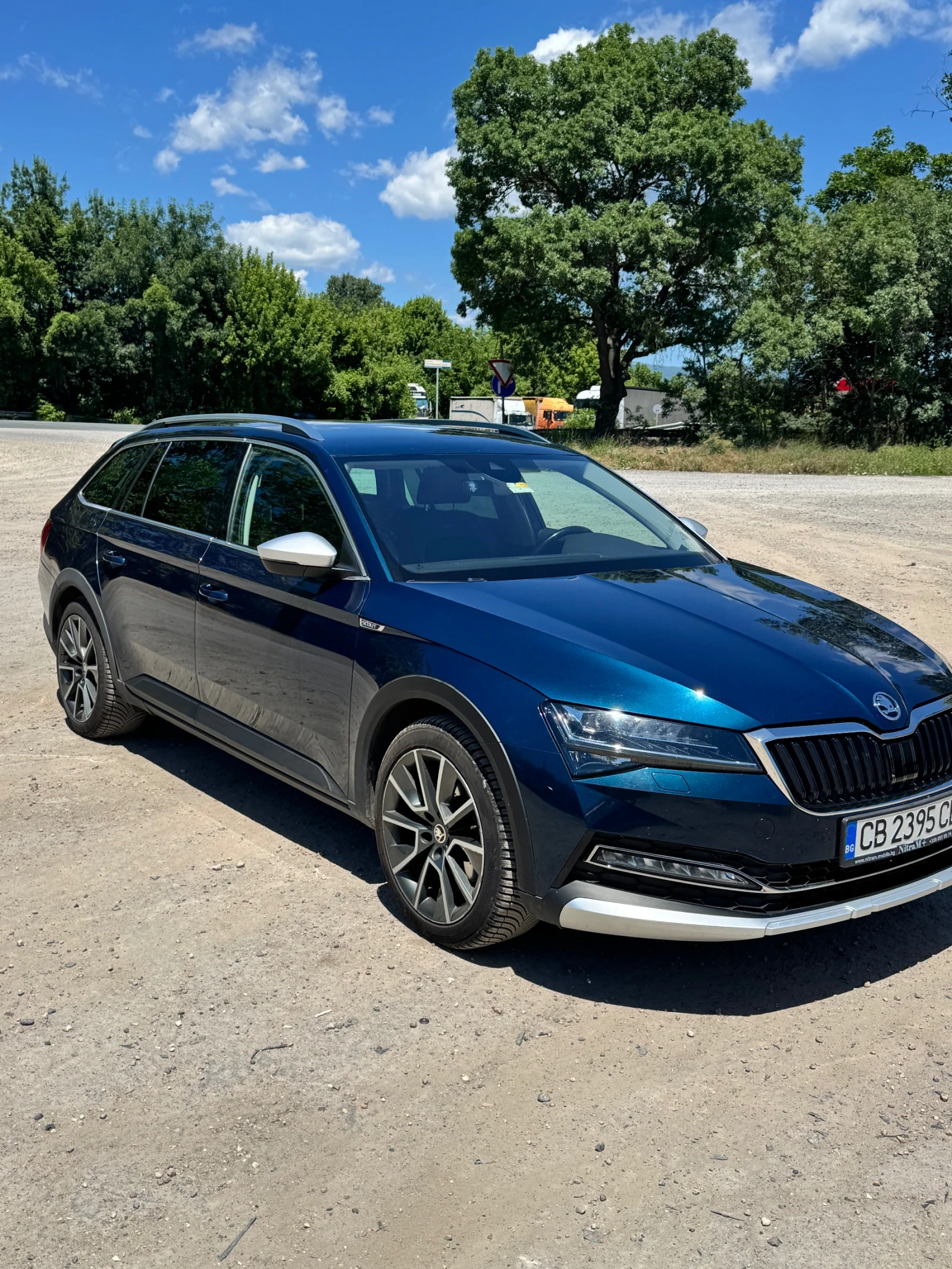 Skoda Superb Супърб Скаут, снимка 5 - Автомобили и джипове - 54994965