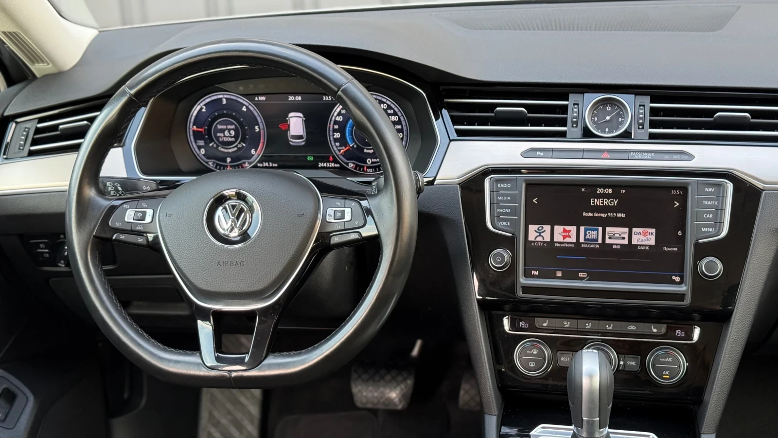 VW Passat HIGHLINE , снимка 11 - Автомобили и джипове - 55123620