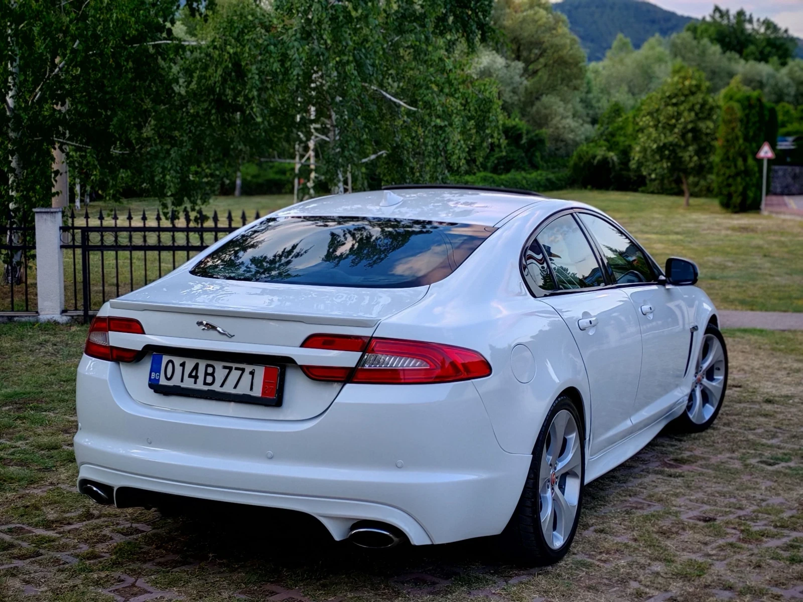 Jaguar Xf 3.0I V6(340)* SUPERCHARGED* 4X4* 8-ZF * , снимка 8 - Автомобили и джипове - 55192856