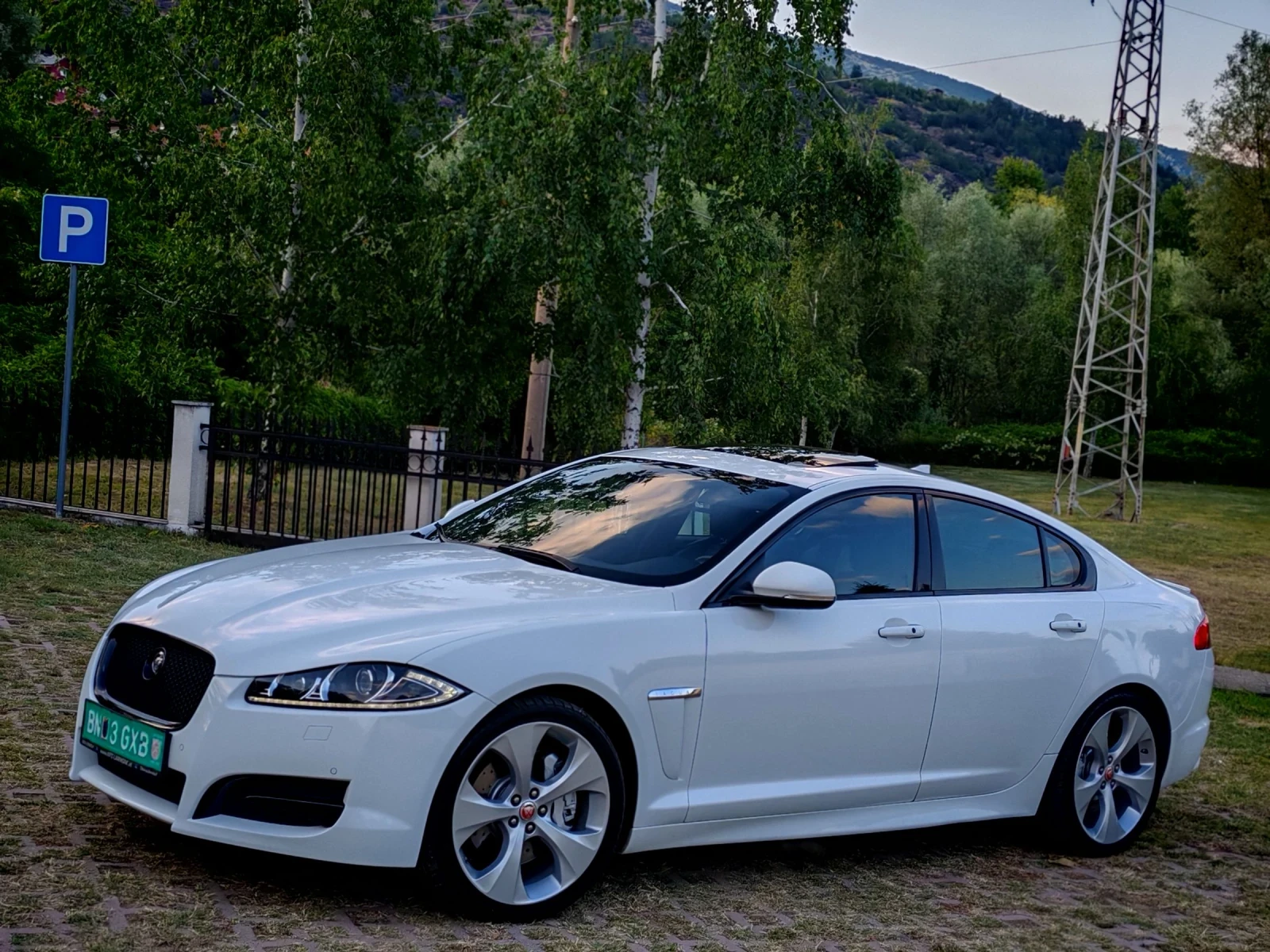 Jaguar Xf 3.0I V6(340)* SUPERCHARGED* 4X4* 8-ZF * , снимка 3 - Автомобили и джипове - 55192856