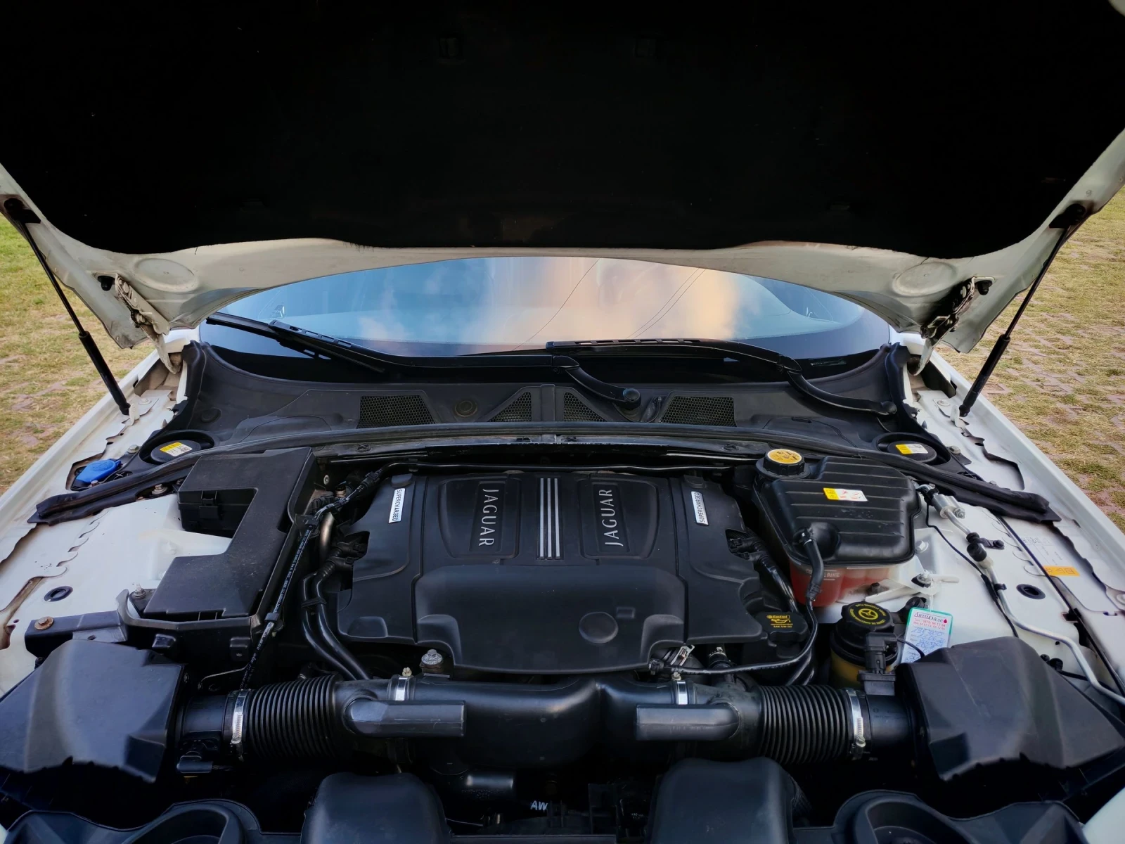 Jaguar Xf 3.0I V6(340)* SUPERCHARGED* 4X4* 8-ZF * , снимка 17 - Автомобили и джипове - 55192856