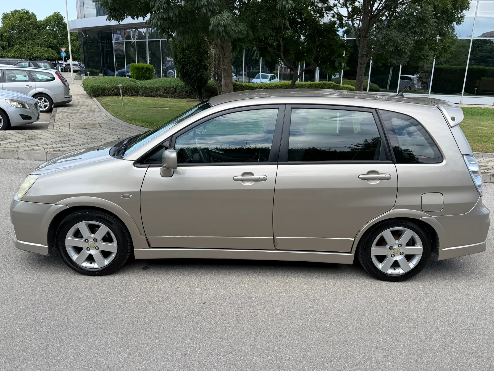 Suzuki Liana Бензин+ Газ- 4Х4, снимка 7 - Автомобили и джипове - 55379969