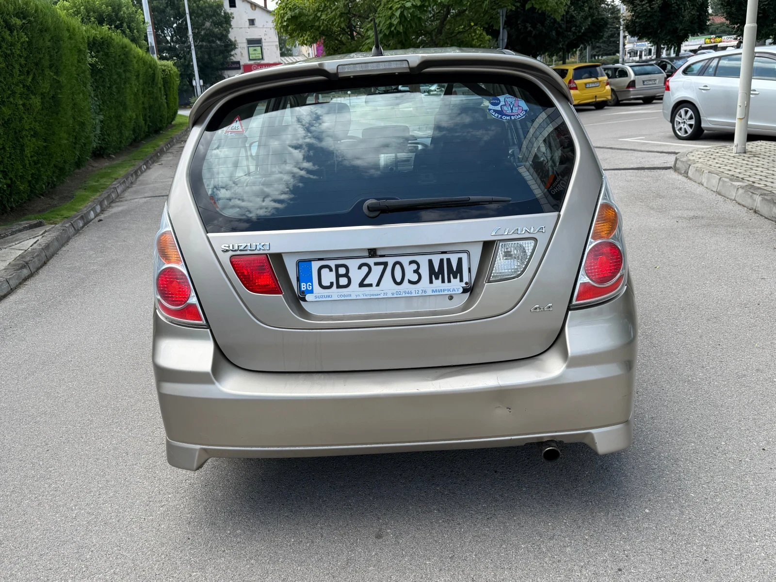 Suzuki Liana Бензин+ Газ- 4Х4, снимка 5 - Автомобили и джипове - 55379969