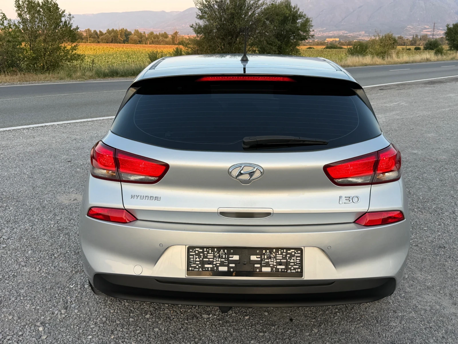 Hyundai I30 1.6D 136HP AUTOMAT SERVICE BOOK EURO 6 TUV COC, снимка 7 - Автомобили и джипове - 55743836
