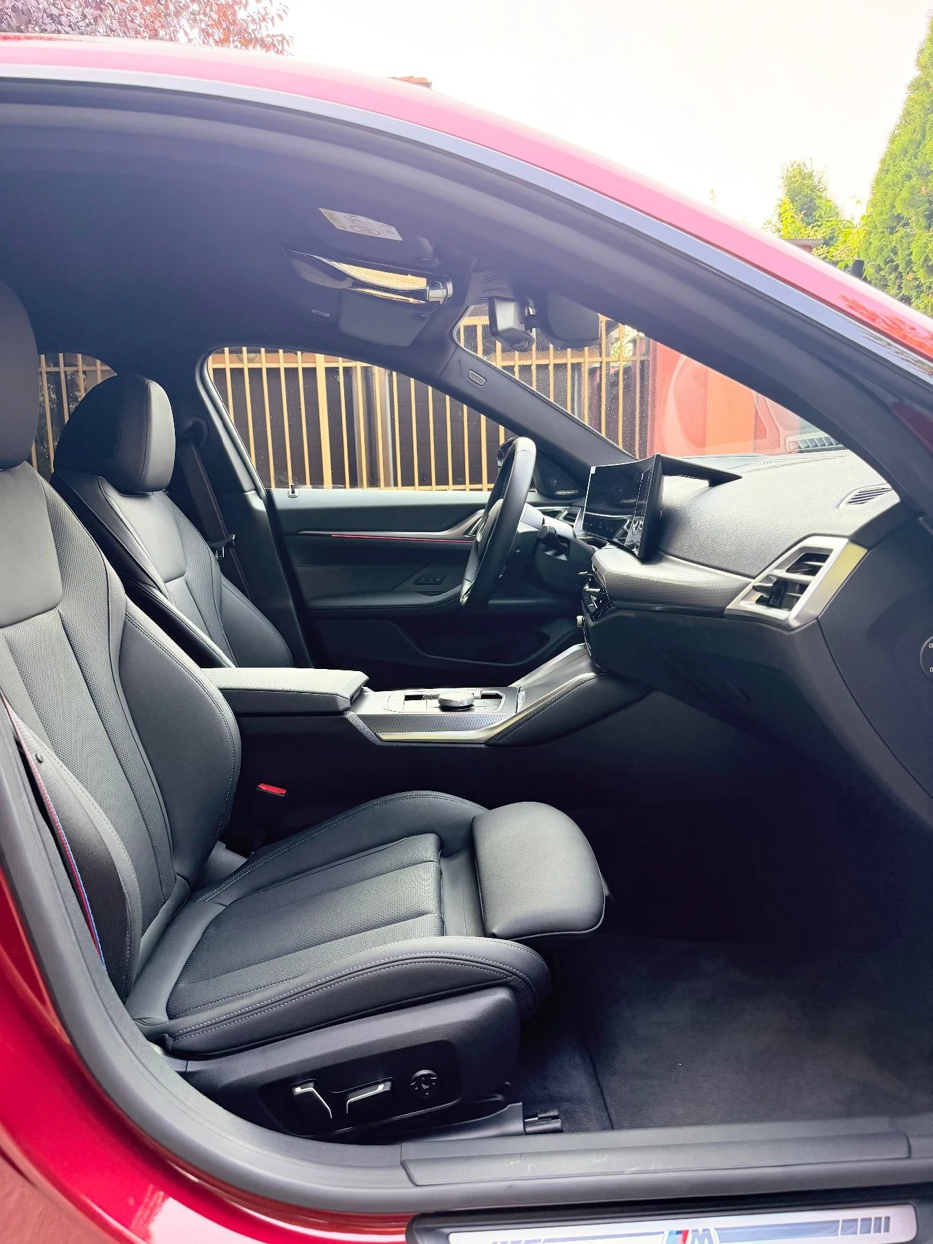 BMW i4 M60* Xdrive* HEADUP* KEYLESS* LASER* 10000��. | Mobile.bg � ����������� 12