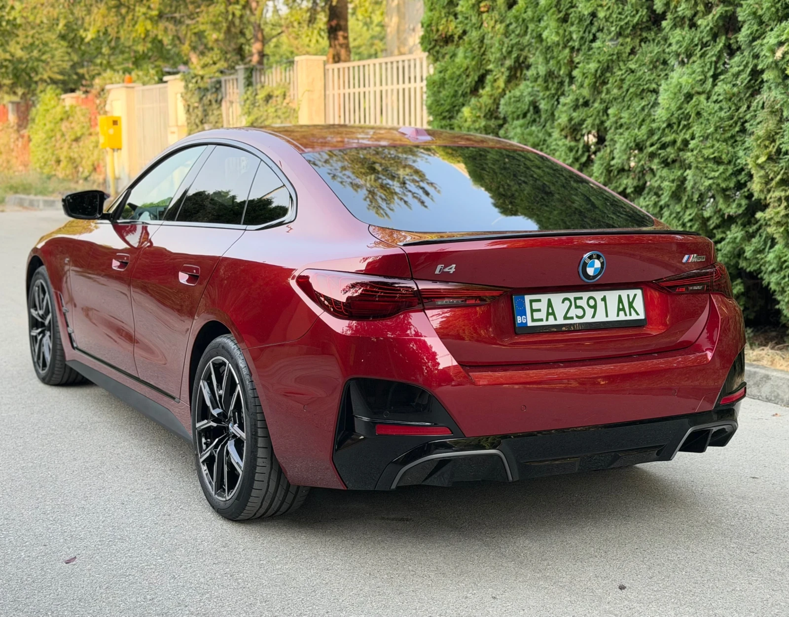 BMW i4 M60* Xdrive* HEADUP* KEYLESS* LASER* 10000��. | Mobile.bg � ����������� 3