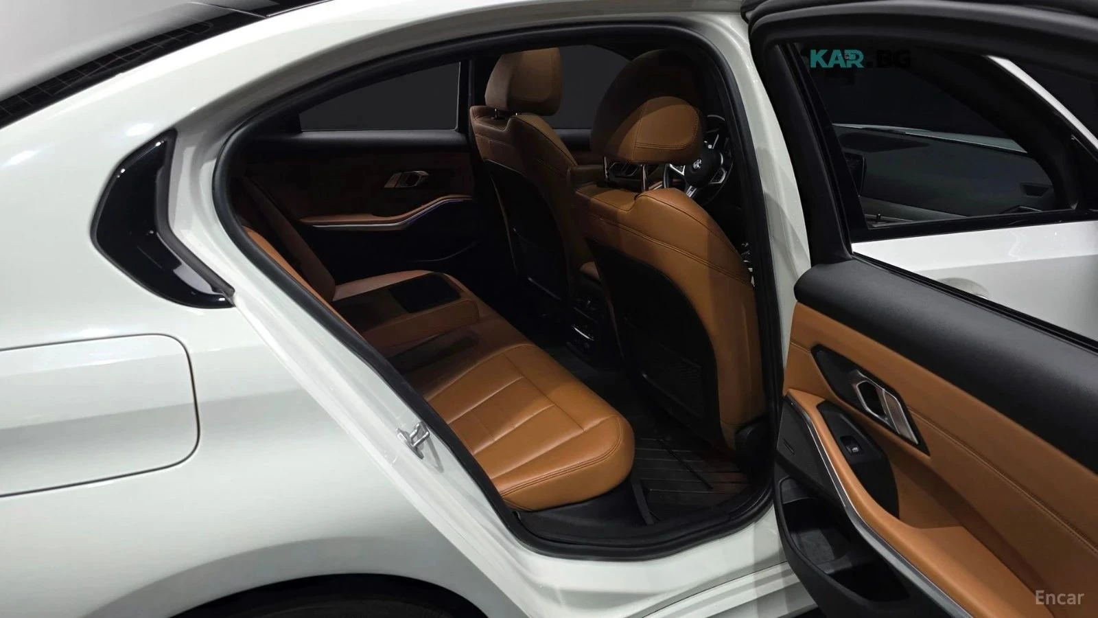 BMW 330, снимка 12 - Автомобили и джипове - 56687072