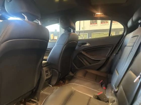 Mercedes-Benz GLA 250 4MATIC/ПАНОРАМА/ПОДГРЕВИ/АВТОФИНАНСИРАНЕ, снимка 10