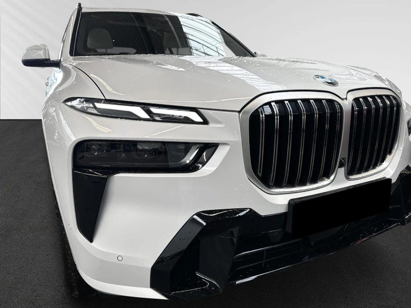 BMW X7 40d xDrive = M-Sport= Гаранция, снимка 1 - Автомобили и джипове - 48169050