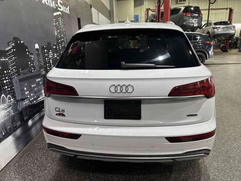 Audi Q5 KOMFORT 45 QUATTRO/ КОжа/ Подгрев/ Нави/ Пано, снимка 5 - Автомобили и джипове - 53115339
