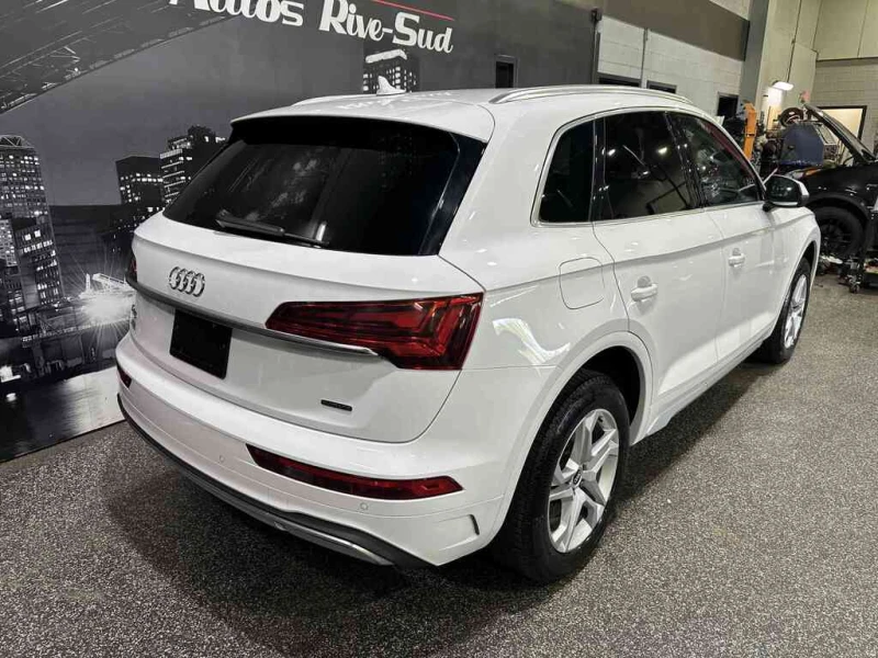 Audi Q5 KOMFORT 45 QUATTRO/ КОжа/ Подгрев/ Нави/ Пано, снимка 4 - Автомобили и джипове - 53115339