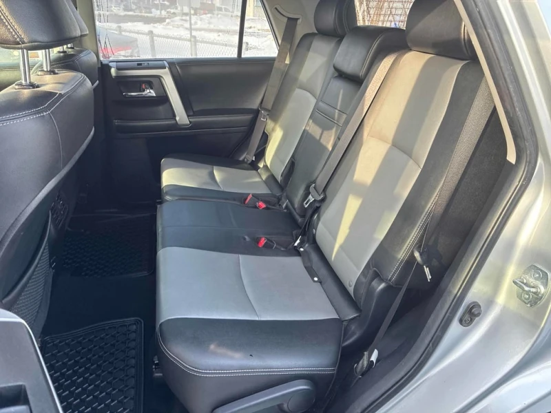 Toyota 4runner * SR5 * KEYLESS * БЕЗ ПЪРВОНАЧАЛНА ВНОСКА, снимка 13 - Автомобили и джипове - 53371055