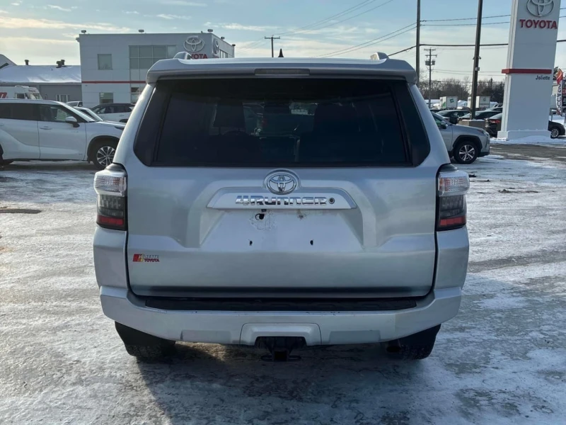 Toyota 4runner * SR5 * KEYLESS * БЕЗ ПЪРВОНАЧАЛНА ВНОСКА, снимка 4 - Автомобили и джипове - 53371055