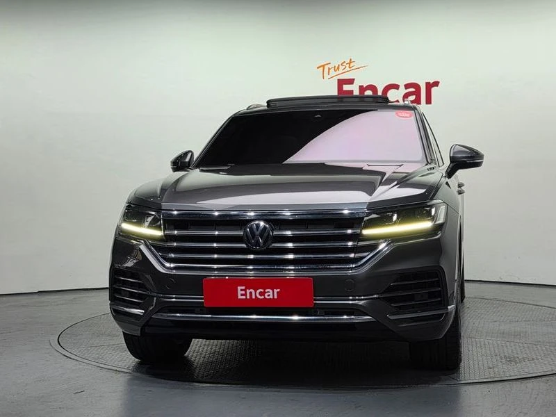 VW Touareg 3.0TDi PRESTIGE, снимка 3 - Автомобили и джипове - 54242332