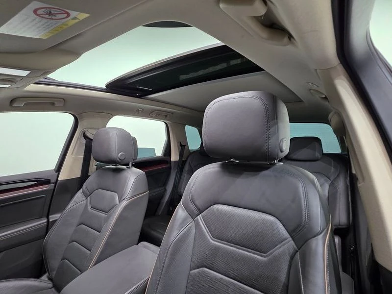 VW Touareg 3.0TDi PRESTIGE, снимка 12 - Автомобили и джипове - 54242332