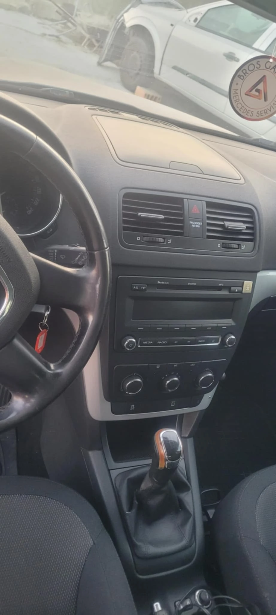 Skoda Yeti 1.2 TSI - изображение 6