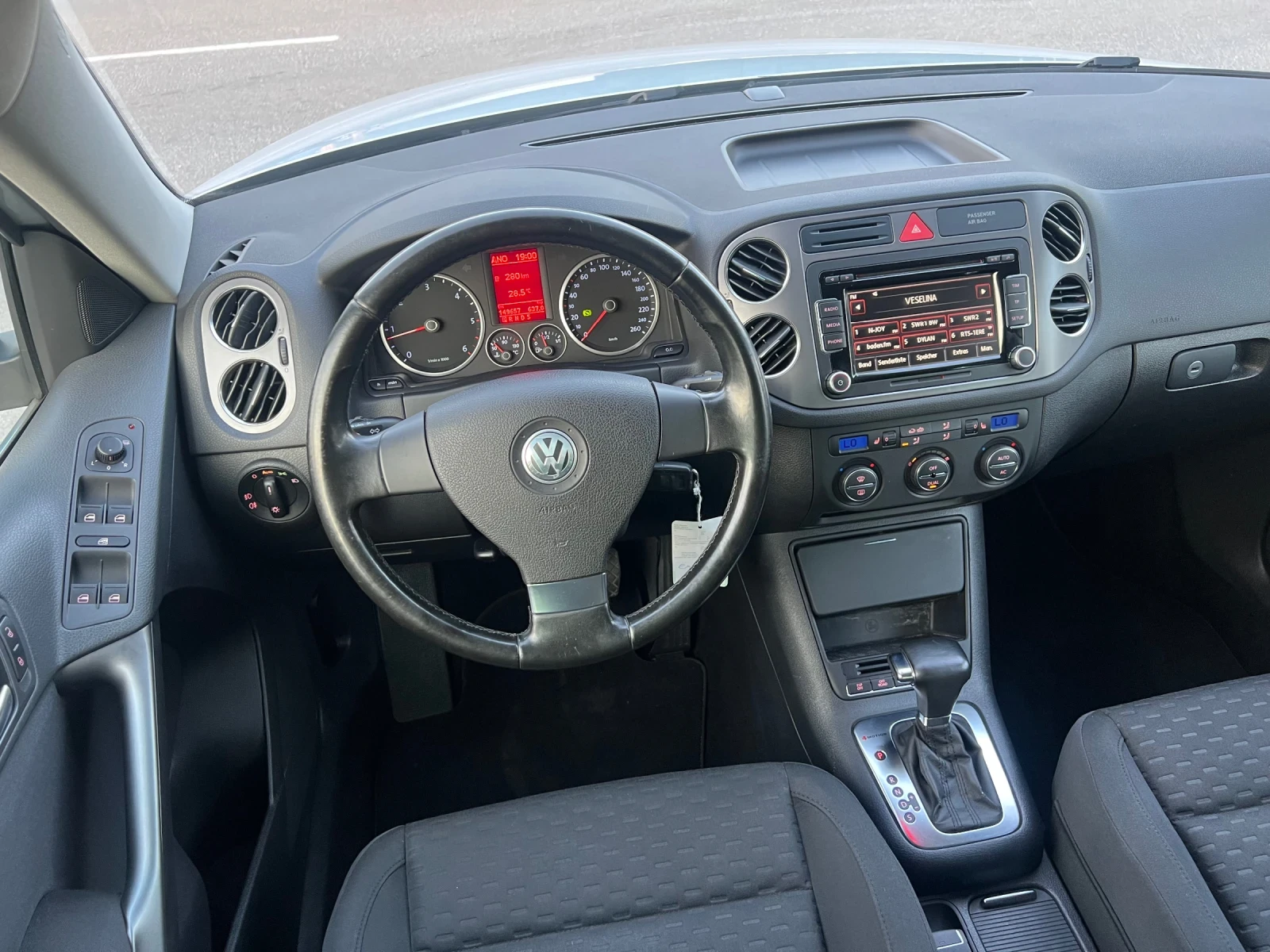VW Tiguan 2.0TDi 4x4 ШВЕЙЦАРИЯ - изображение 10
