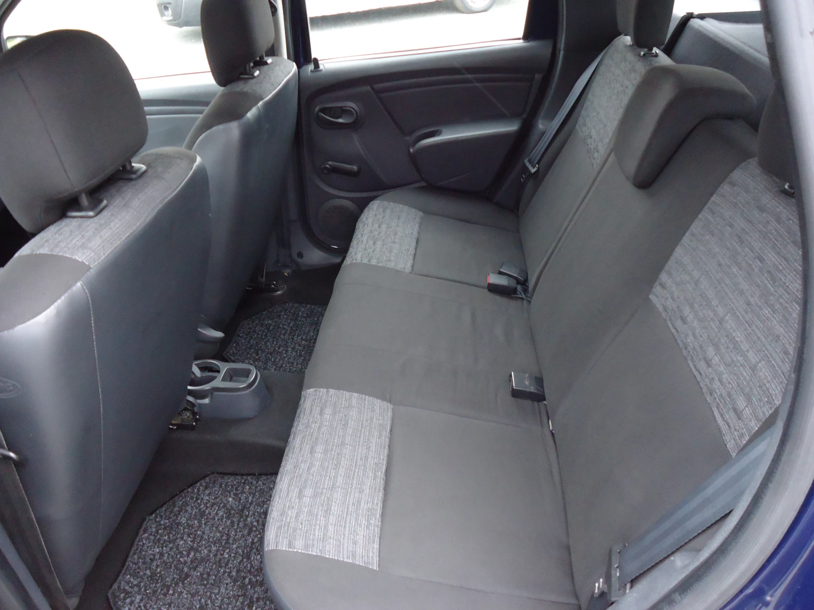 Dacia Duster 1.5 DCI 4Х4 145209 км. - изображение 8