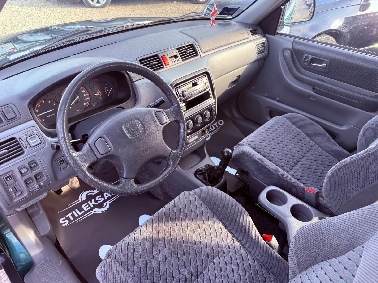 Honda Cr-v 2.0 Бензин-148 к-Италия, снимка 7 - Автомобили и джипове - 53850286