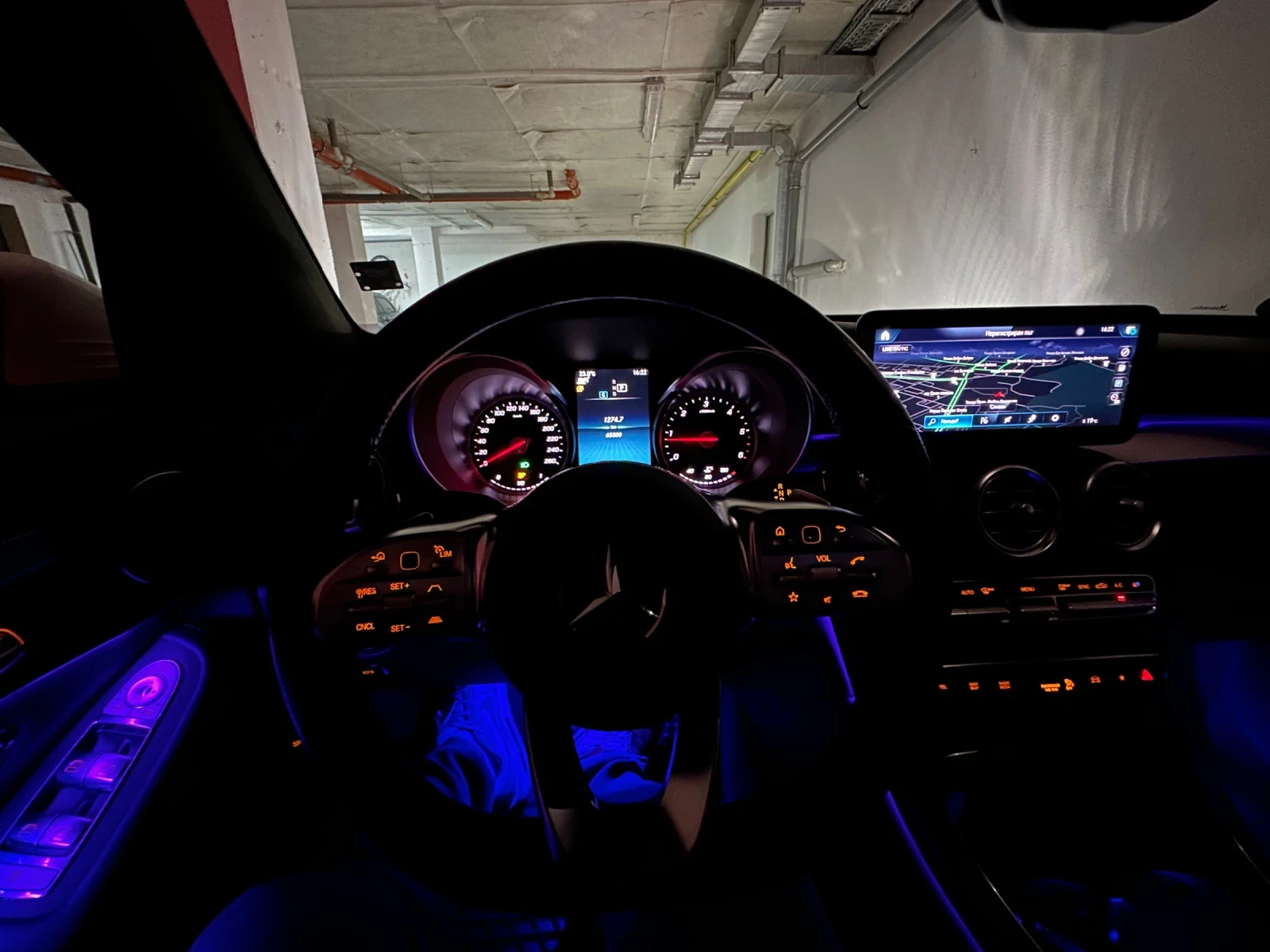 Mercedes-Benz GLC 220 80 000КМ!!!, снимка 9 - Автомобили и джипове - 53966719