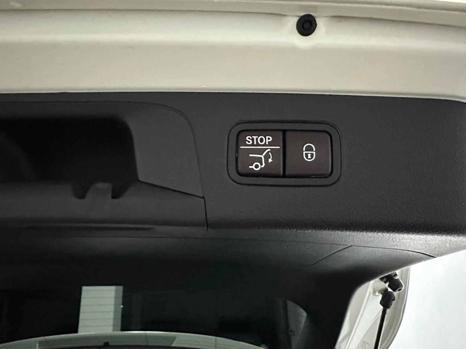 Mercedes-Benz GLC 220 80 000КМ!!!, снимка 14 - Автомобили и джипове - 53966719