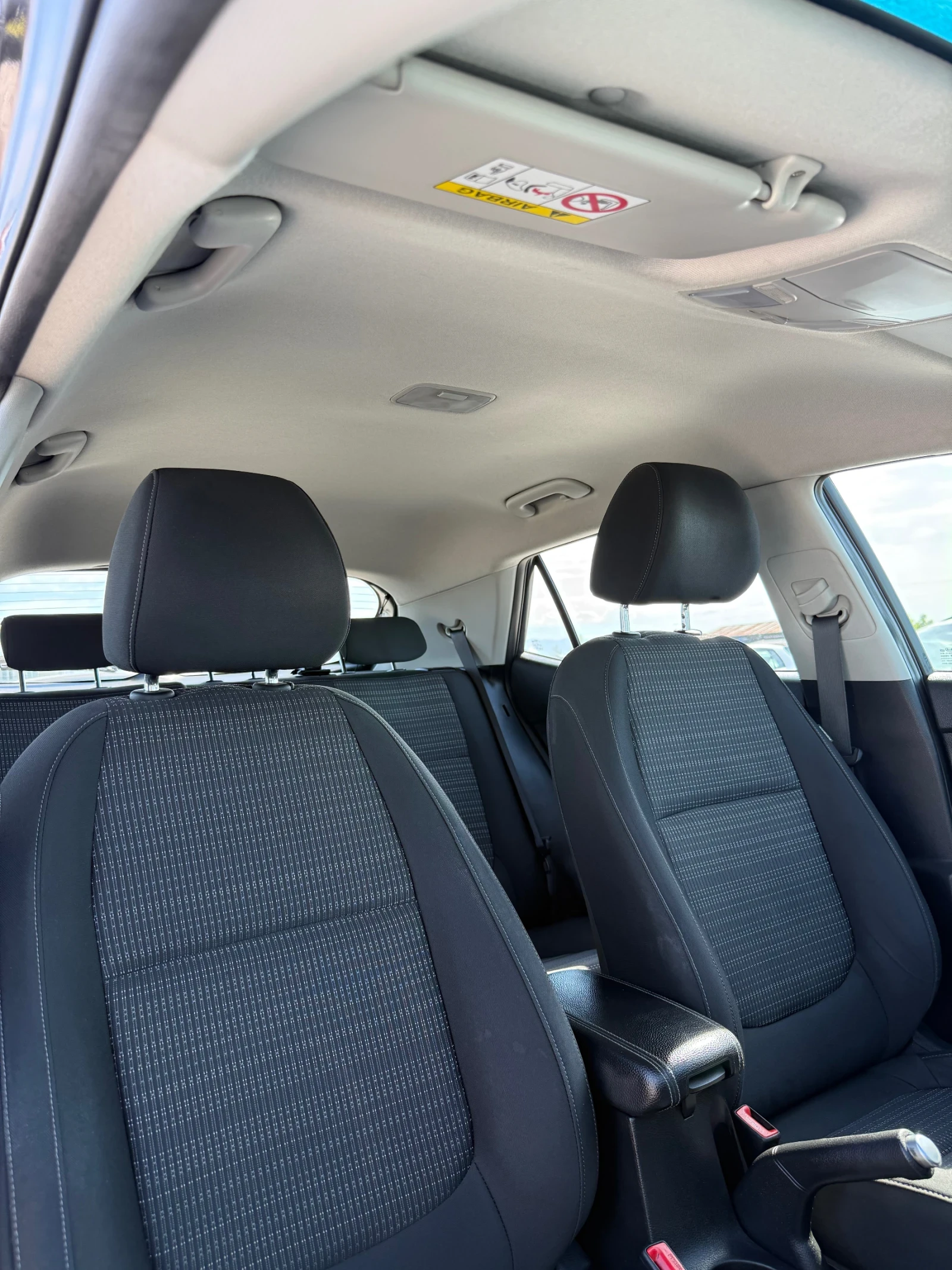 Kia Stonic 1.4 MPI GPL, снимка 12 - Автомобили и джипове - 54352847