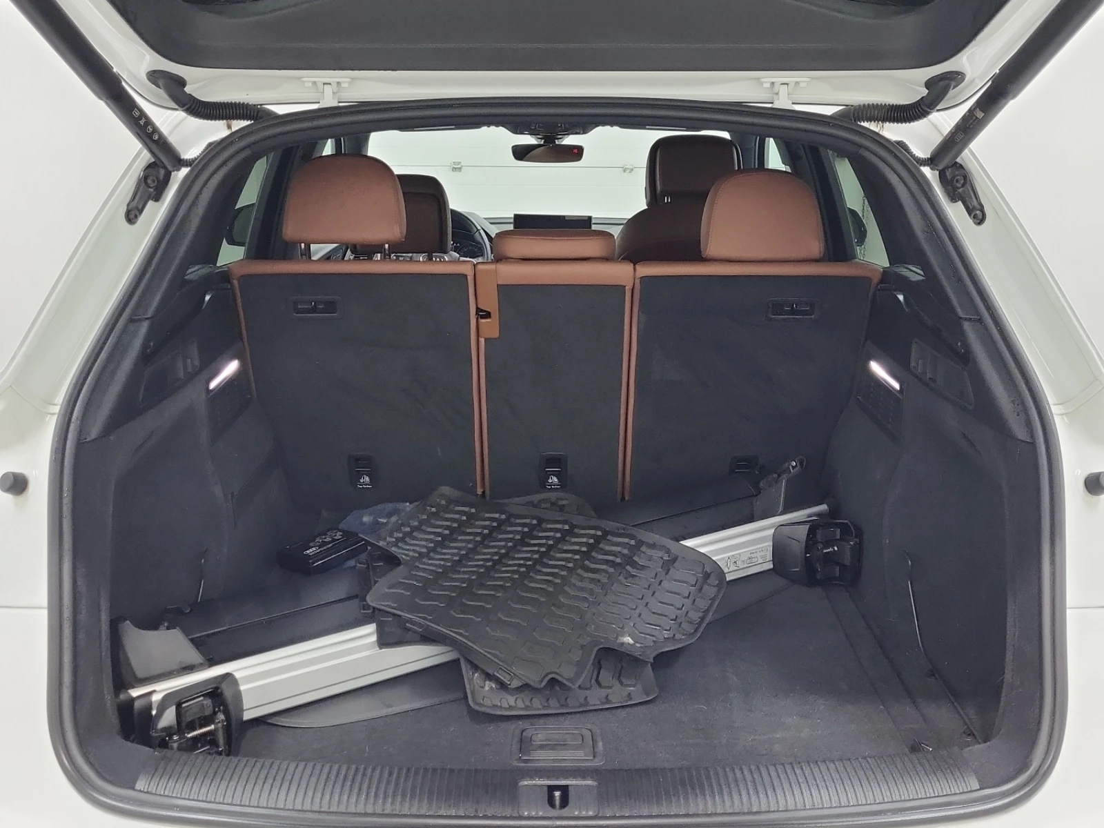 Audi Q5 Komfort 45 TFSI quattro, снимка 9 - Автомобили и джипове - 54453028