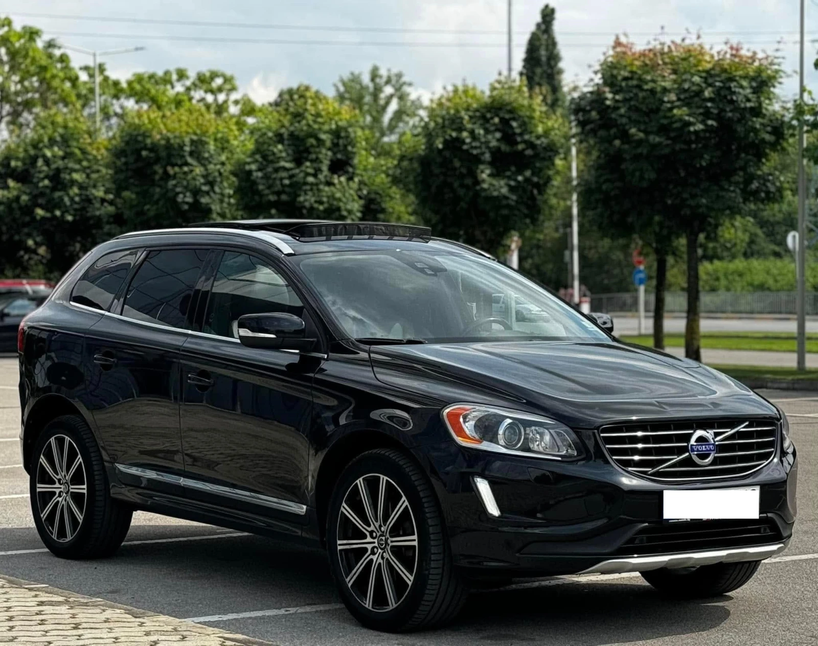 Volvo XC60 T6 AWD 3.0L, снимка 2 - Автомобили и джипове - 54511298
