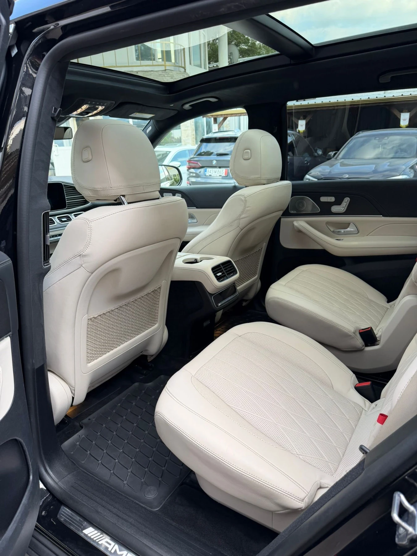 Mercedes-Benz GLS 63 AMG 4Matic AMG 612кс, снимка 11 - Автомобили и джипове - 54623573