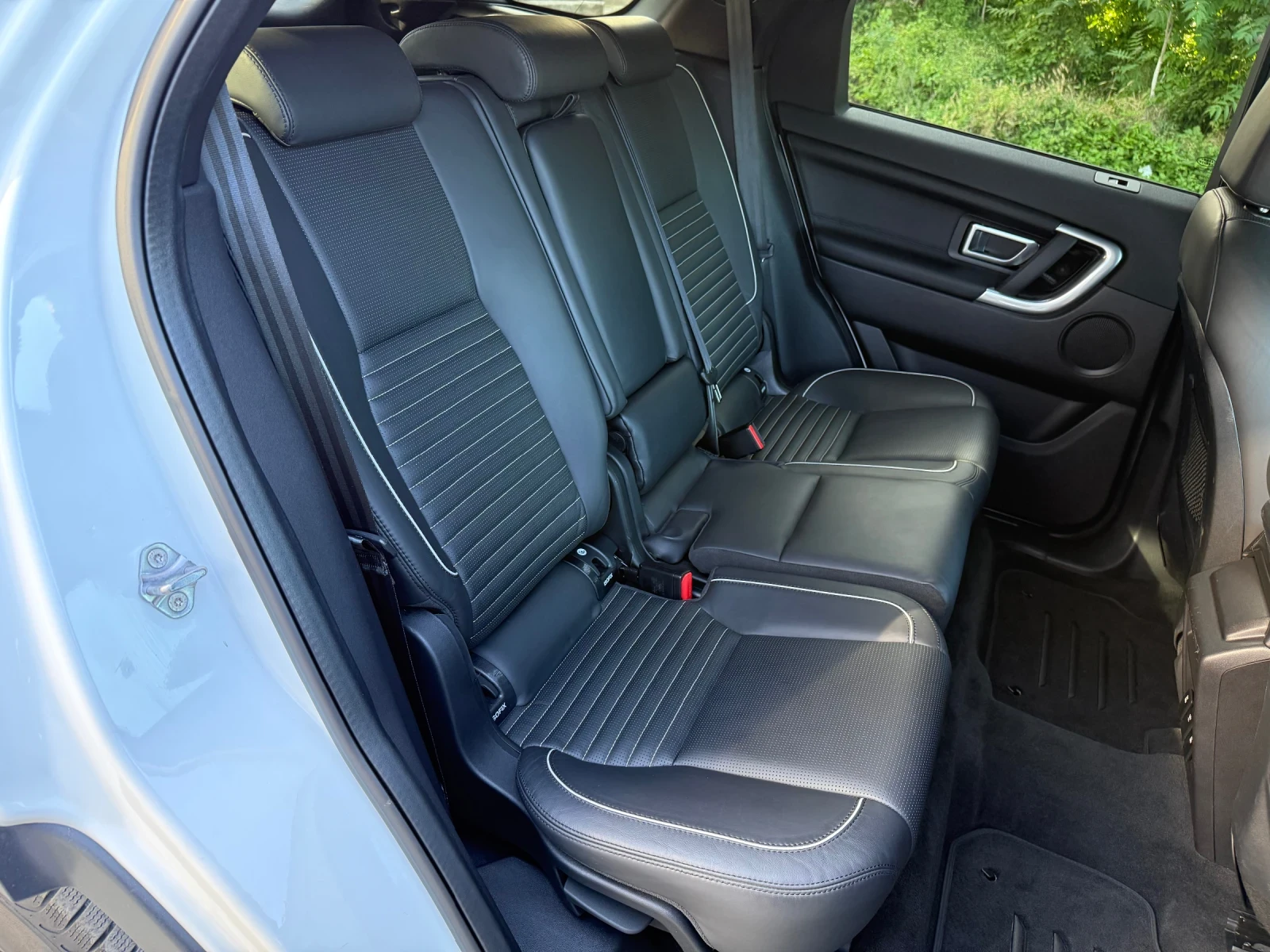 Land Rover Discovery Sport 2.0 Si4, снимка 11 - Автомобили и джипове - 54885986