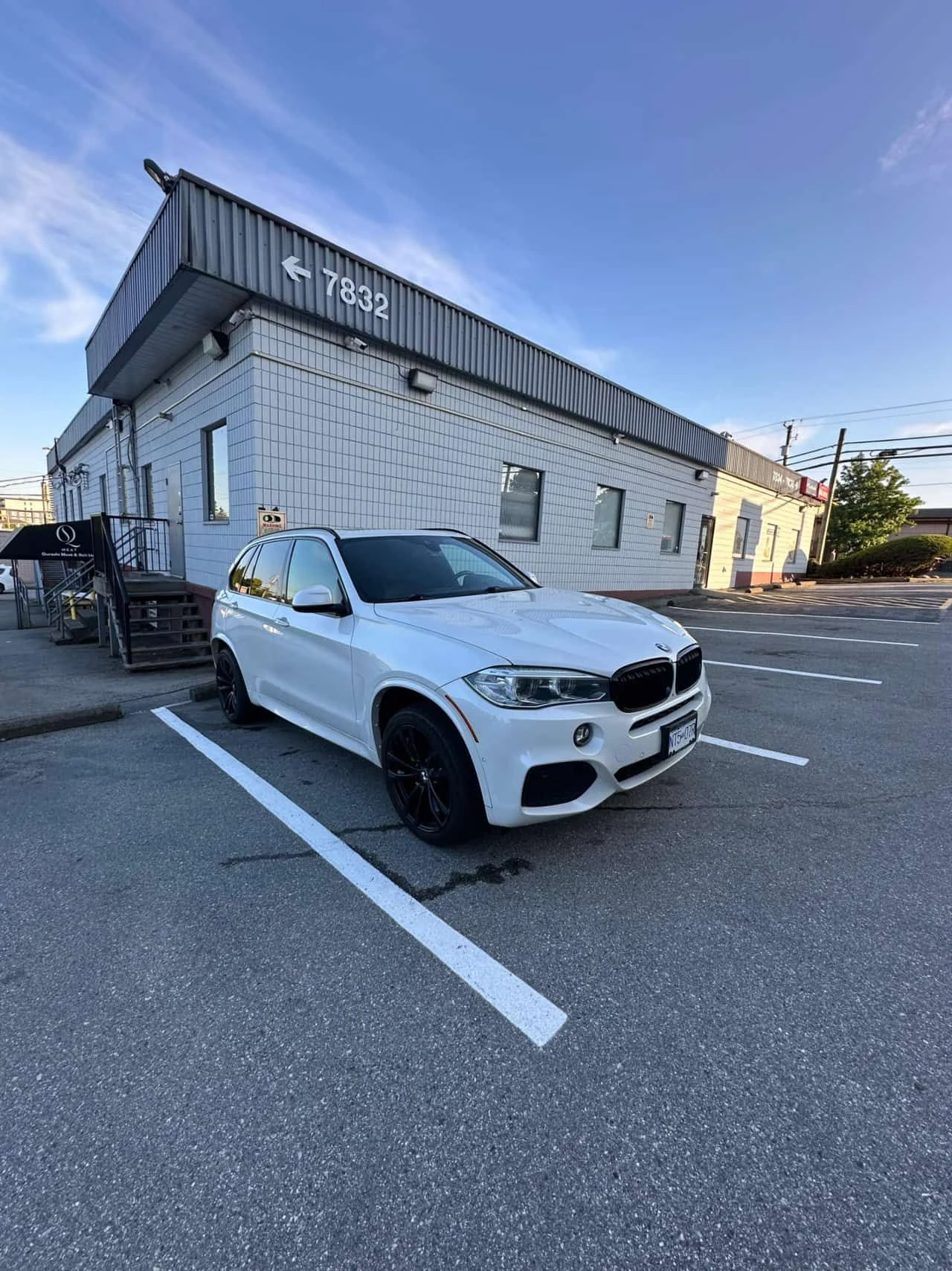 BMW X5 XDRIVE35D * FULL M SPORT* 360 КАМЕРА* HEAD UP* ПАН, снимка 2 - Автомобили и джипове - 55318751