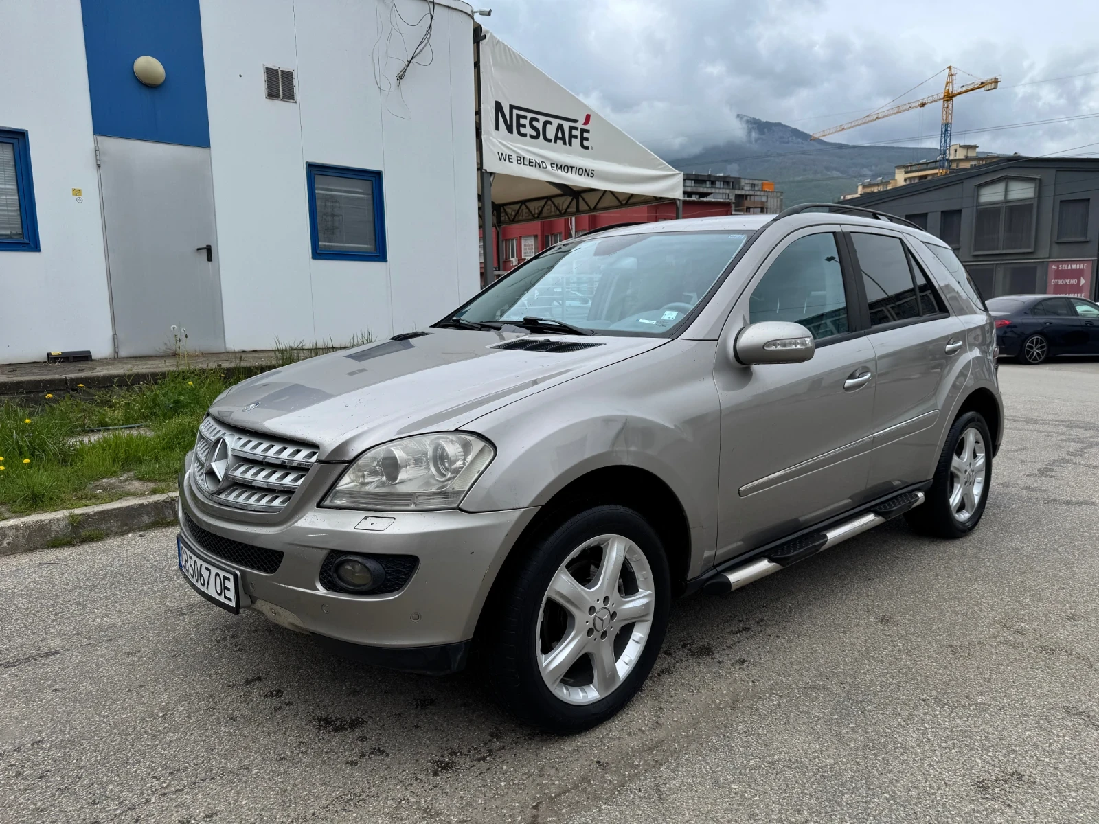 Mercedes-Benz GL 320, снимка 2 - Автомобили и джипове - 55424300