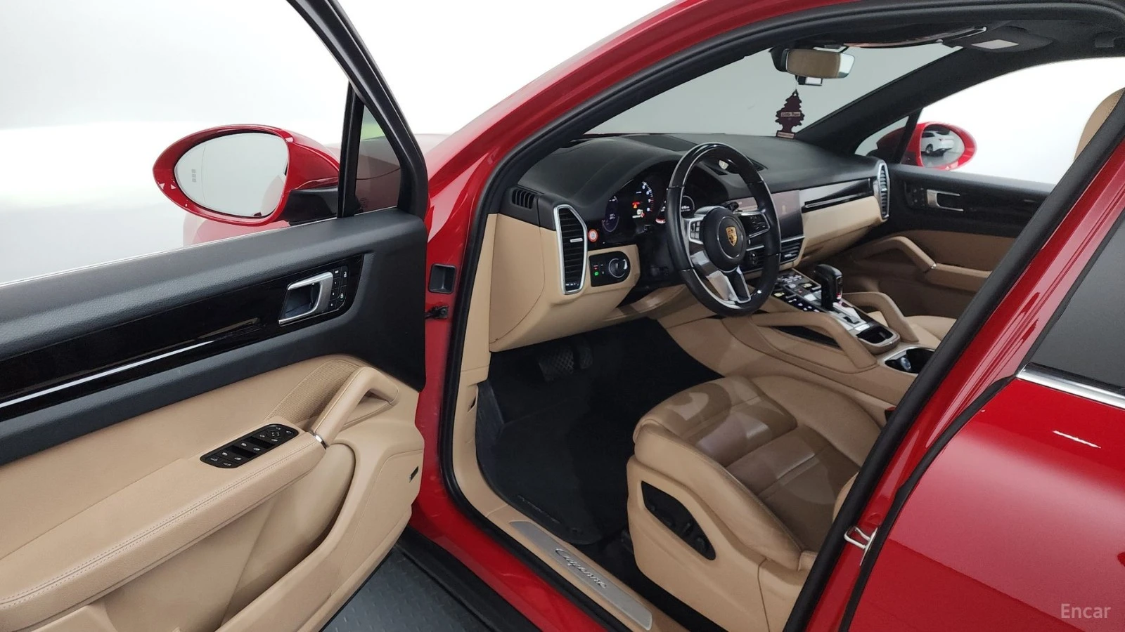 Porsche Cayenne 3.0* HUD* КОЖА* ОБДУХВ* НАВИ* ПАНО, снимка 8 - Автомобили и джипове - 55528168