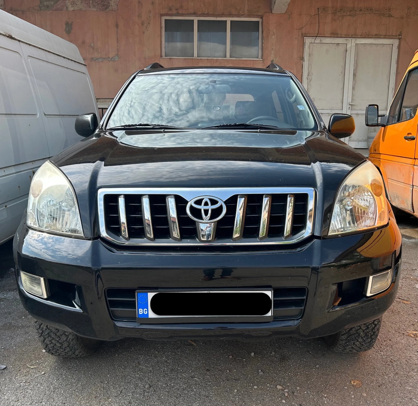Toyota Land cruiser 3.0L D4-D 5MT 4WD (163 HP)