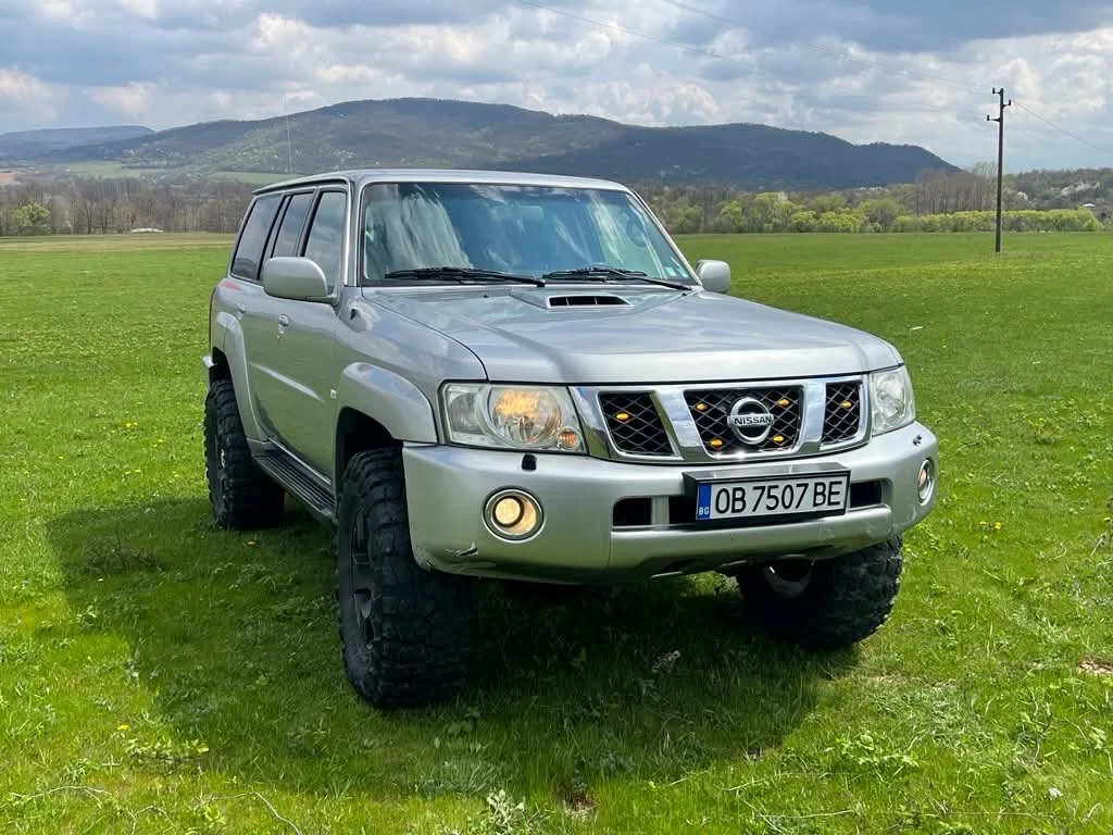 Nissan Patrol, снимка 6 - Автомобили и джипове - 56614944
